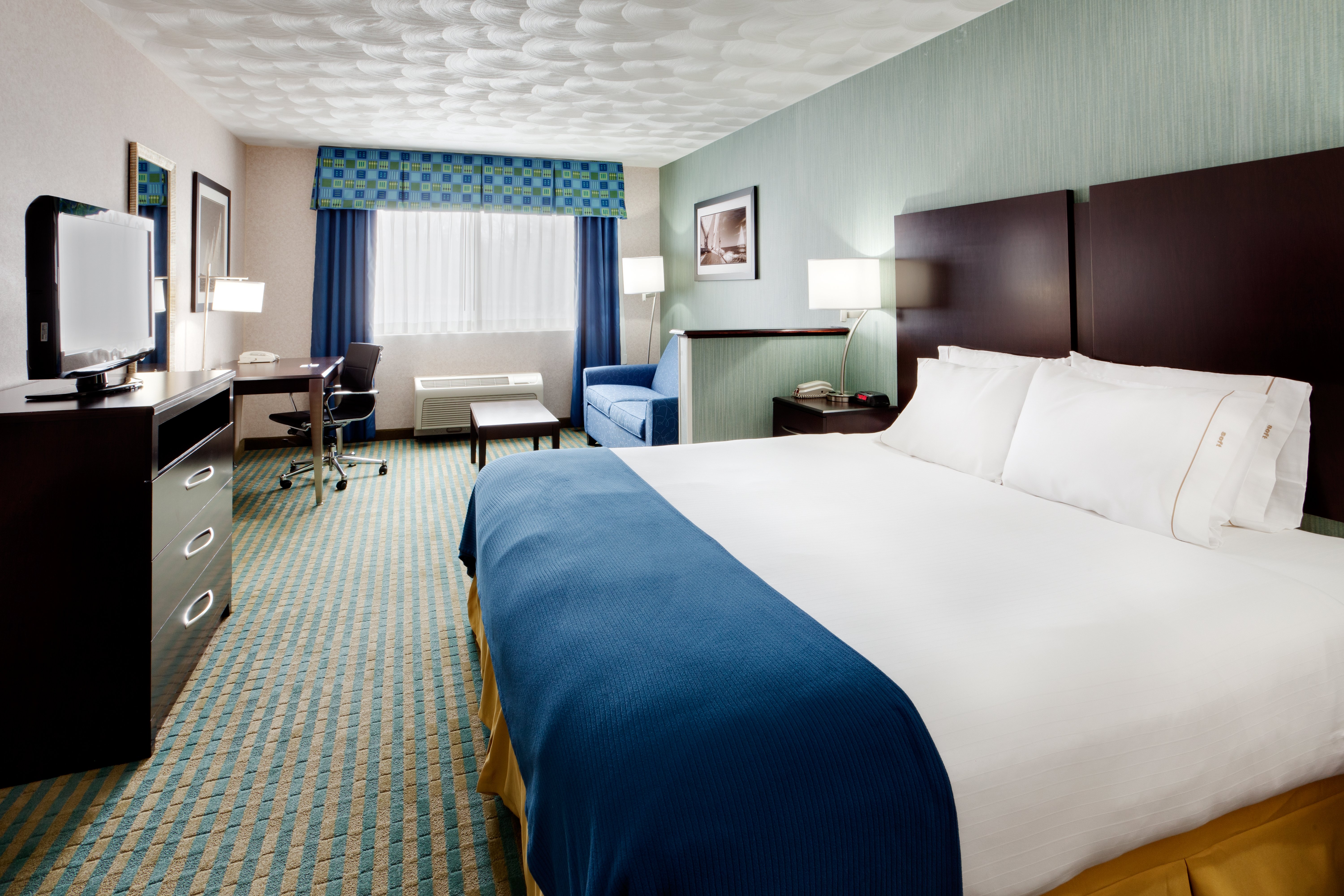 Leisure, King Bed