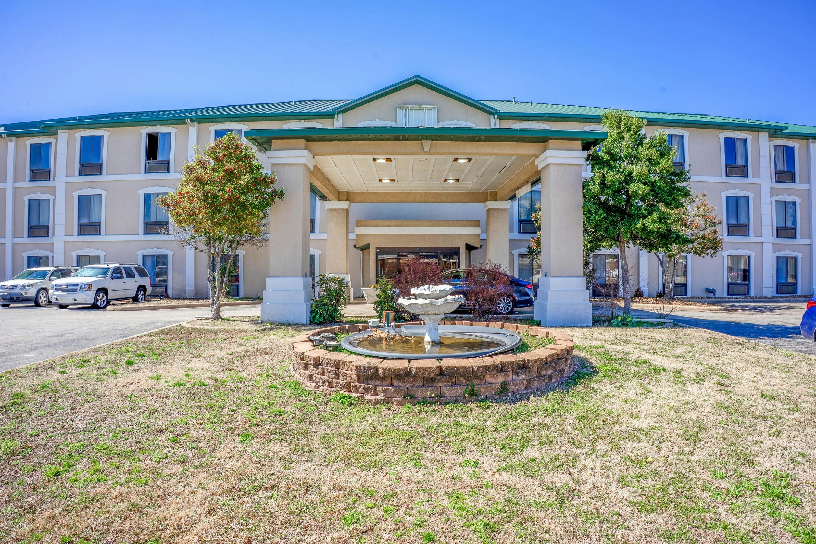 Ark Suites By OYO Jonesboro I-555 53/59