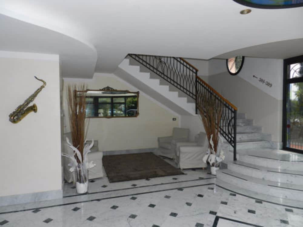 Villa Maria Au Lac 54/72