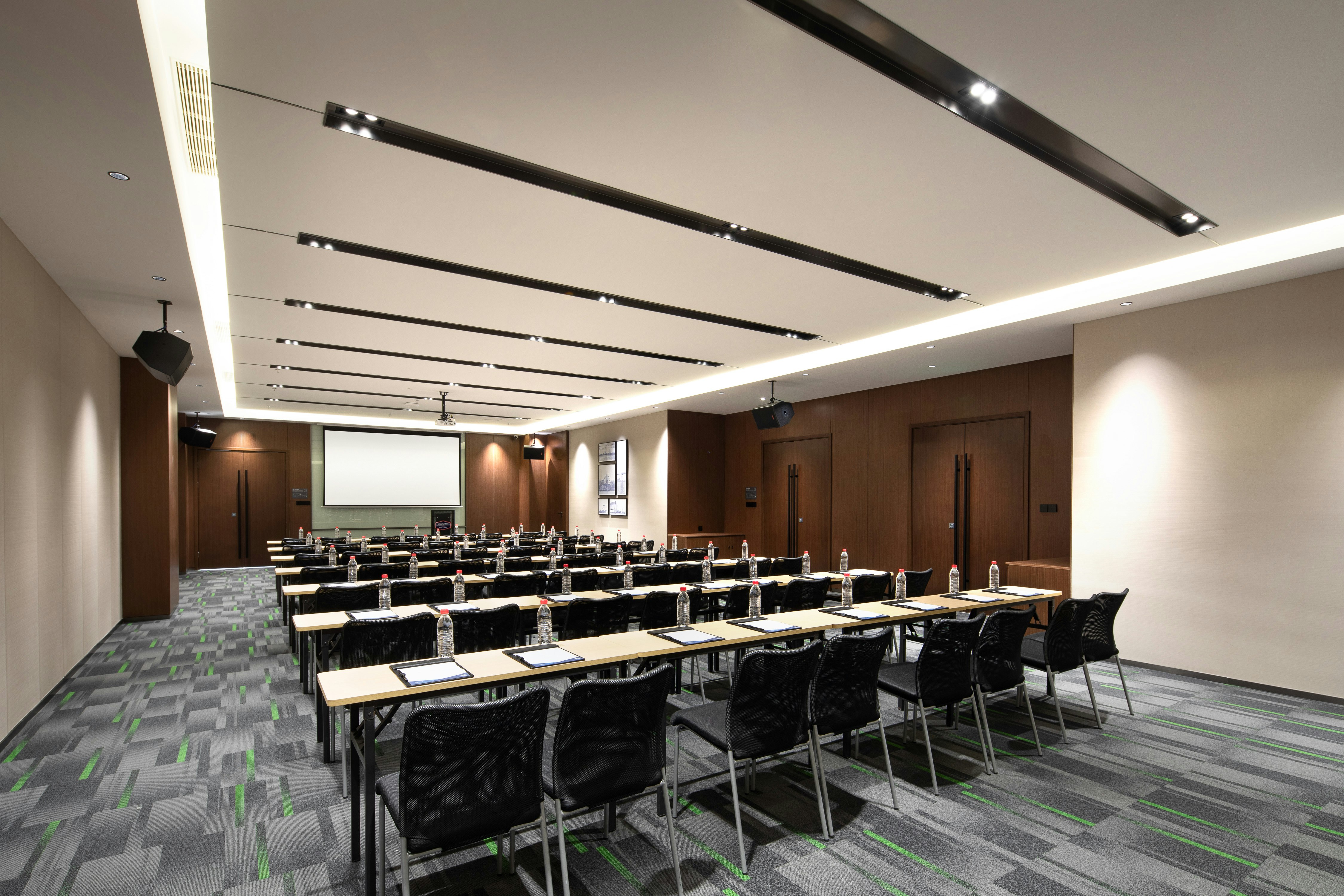 Hampton by Hilton Haikou East Railway Station 33/40