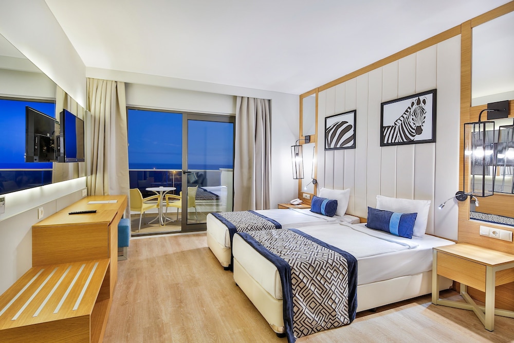 Calido Maris Hotel 22/60
