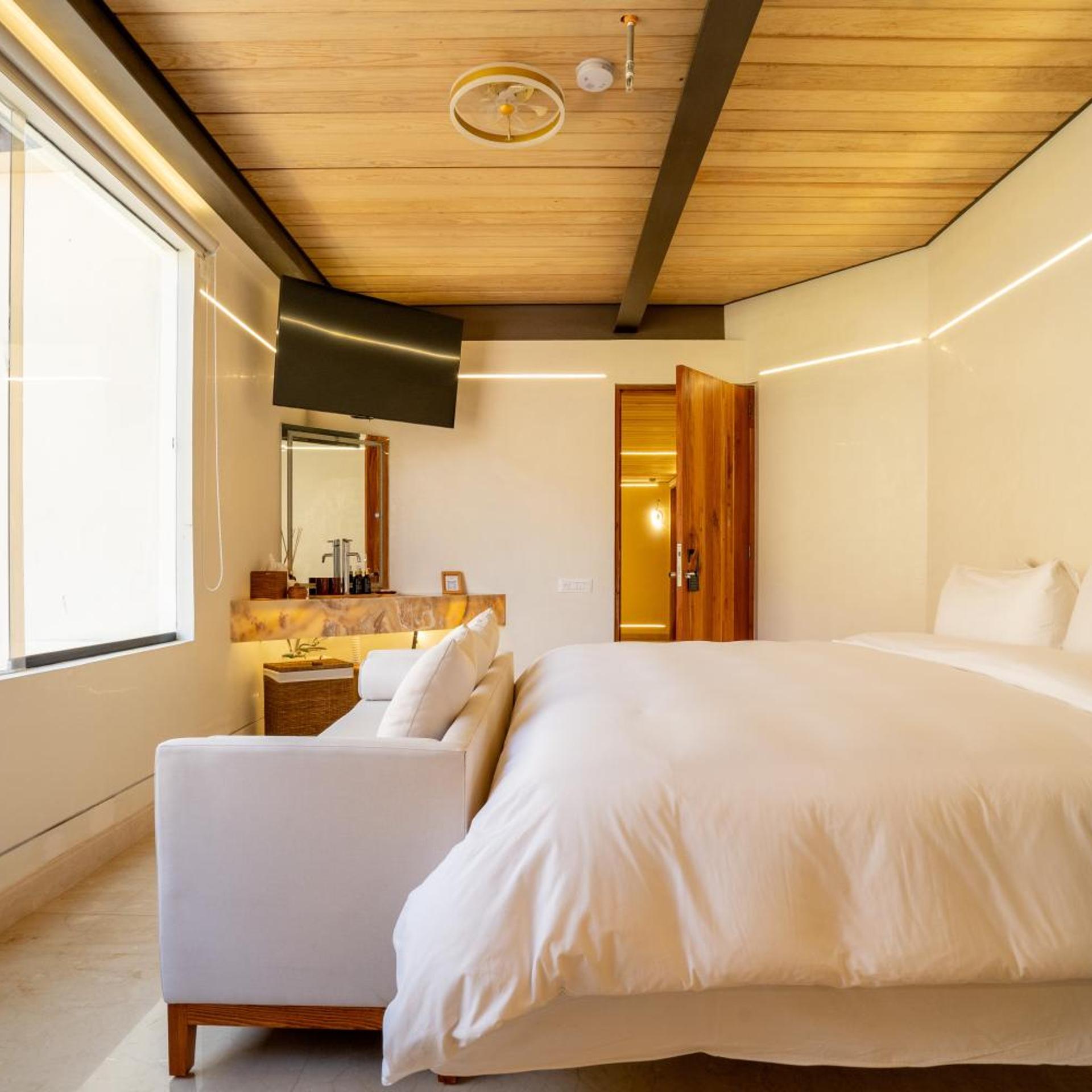 Standard, King Bed