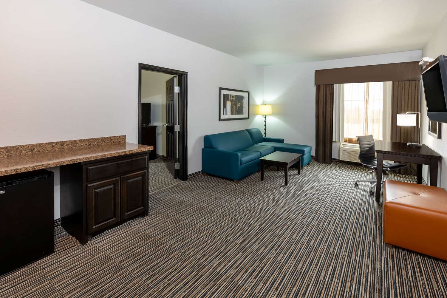 La Quinta Inn and Suites by Wyndham Mt. Pleasant 48/72