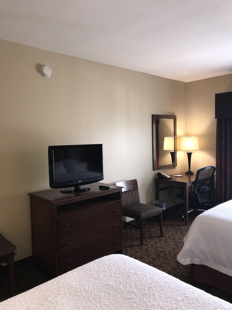 Hampton Inn Suites Mcallen 27/52