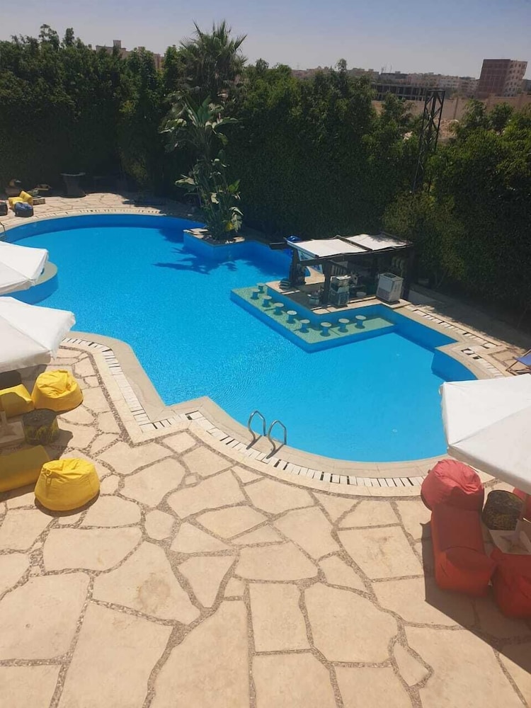 Siesta Marina Hotel 26/30