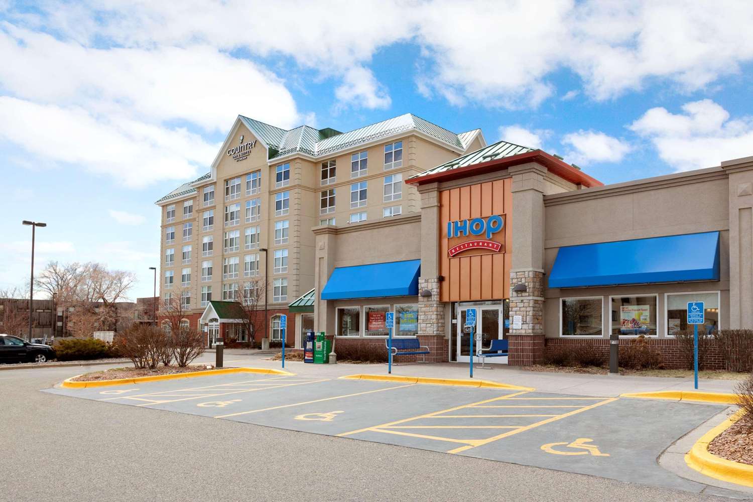 Country Inn & Suites by Radisson, Bloomington at Mall of America 14/18
