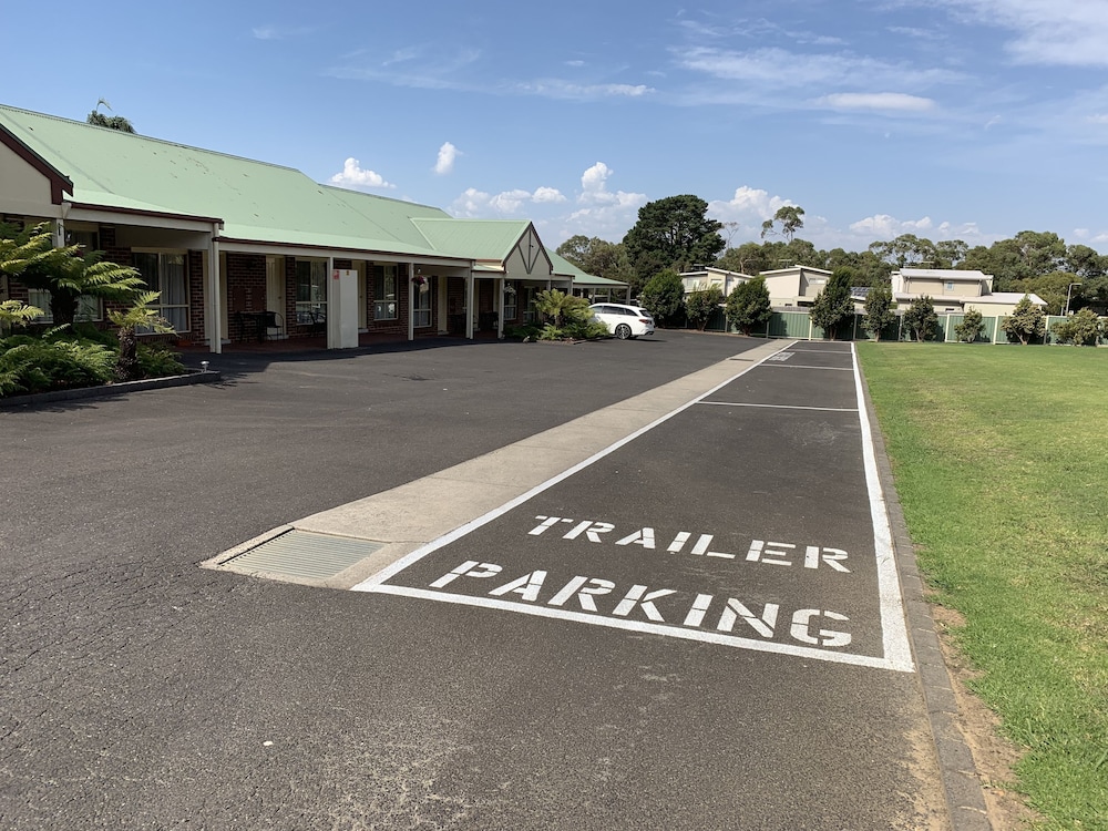 Arthur Phillip Motor Inn 30/36