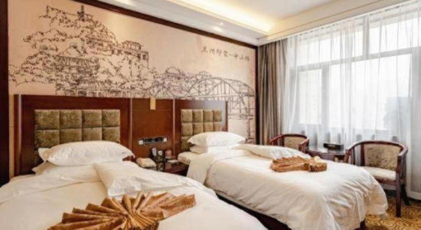 Hualian Hotel 12/50