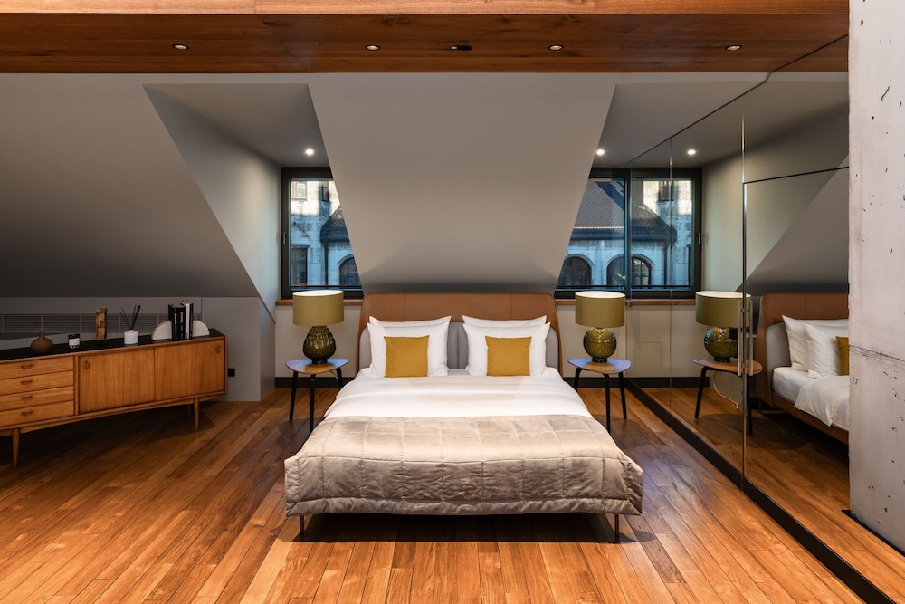 Loft, Penthouse, Suite, King Bed
