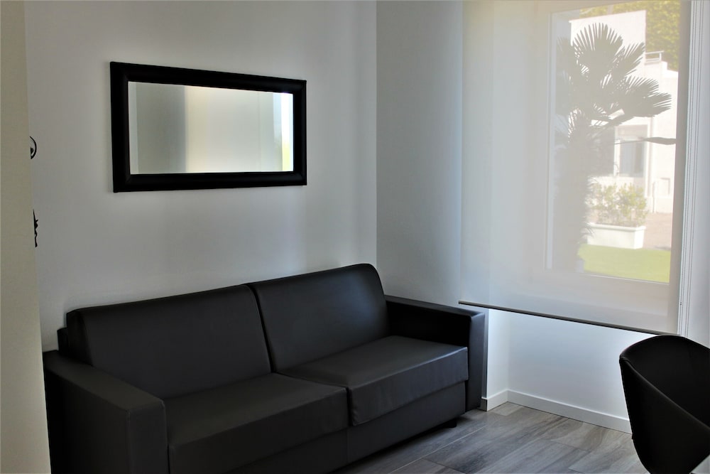 Sanremo Luxury Suites 27/50