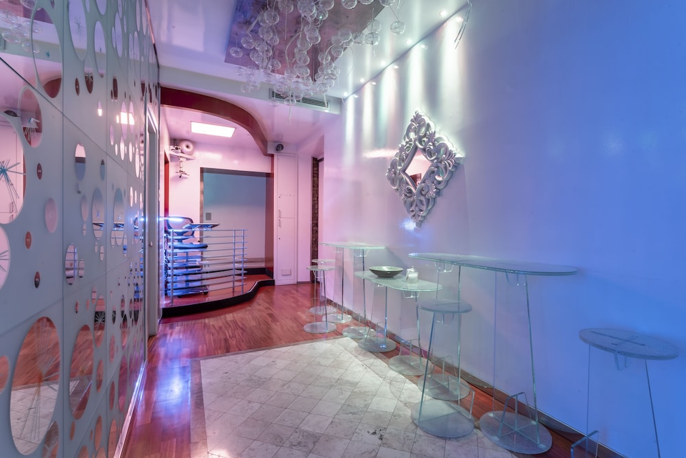 Hotel Trecento 32/50