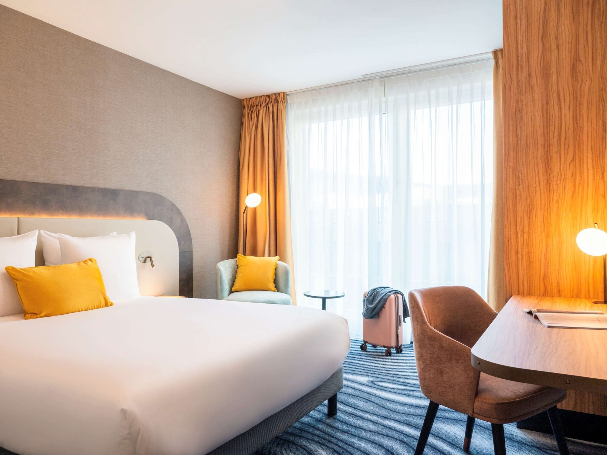 SUPERIOR, DOUBLE BED