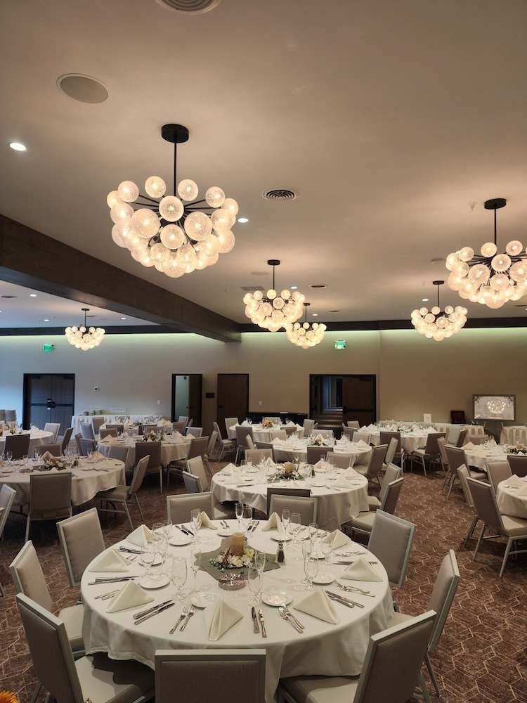 Wintergreen Hotel & Conference Center 35/49