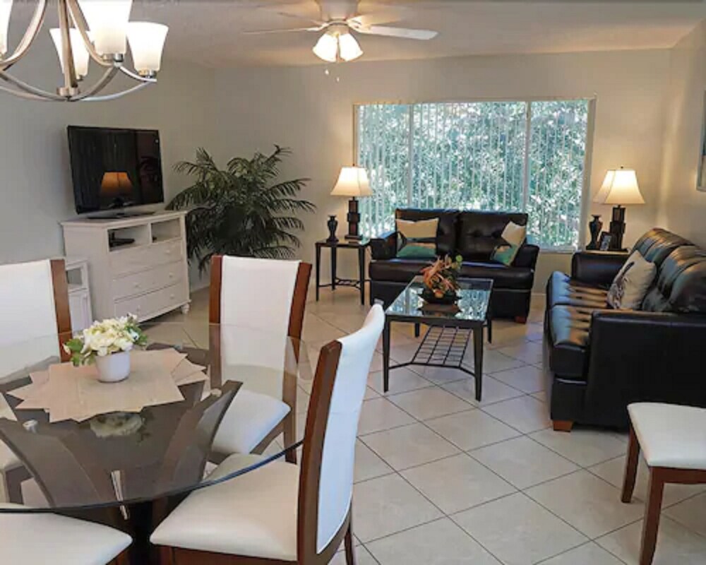 Vacation Villas 27/41