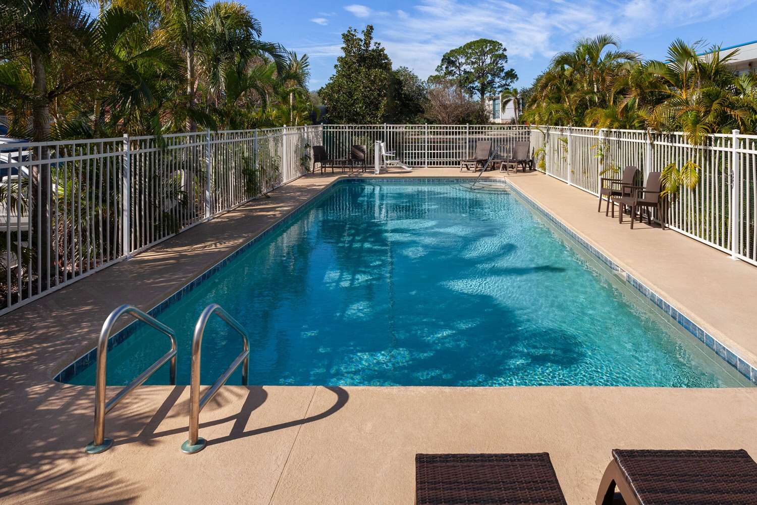 Days Inn By Wyndham Melbourne 23/34