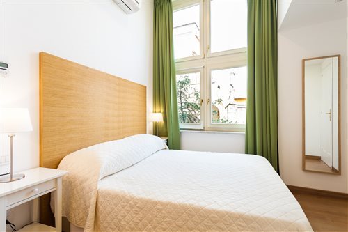 2 Bedrooms, Apartment
