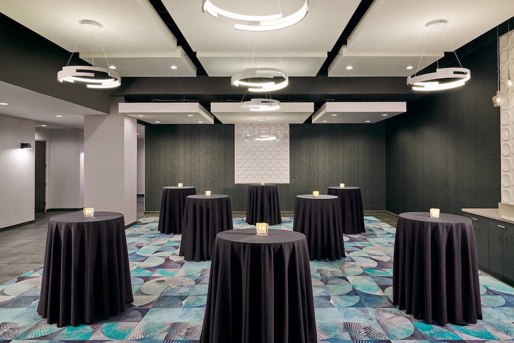 ALOFT SOUTH BEND 27/29