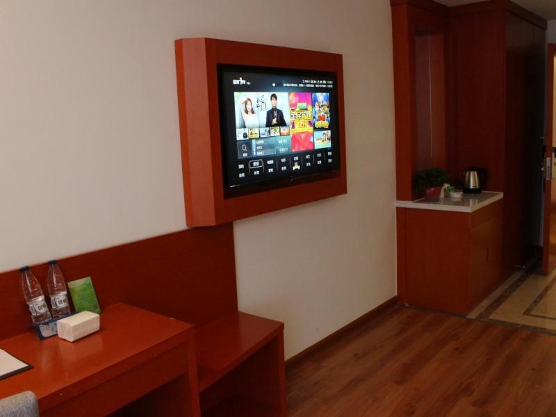 Vatica Hotel Fuyang Linquan Tenghui International City Branch 33/40