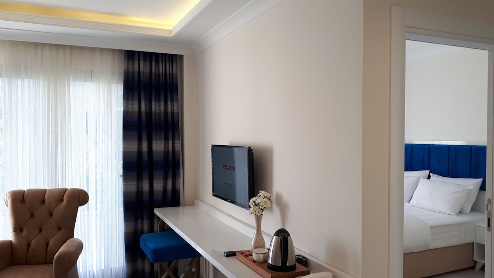 Mavili Suites 12/32