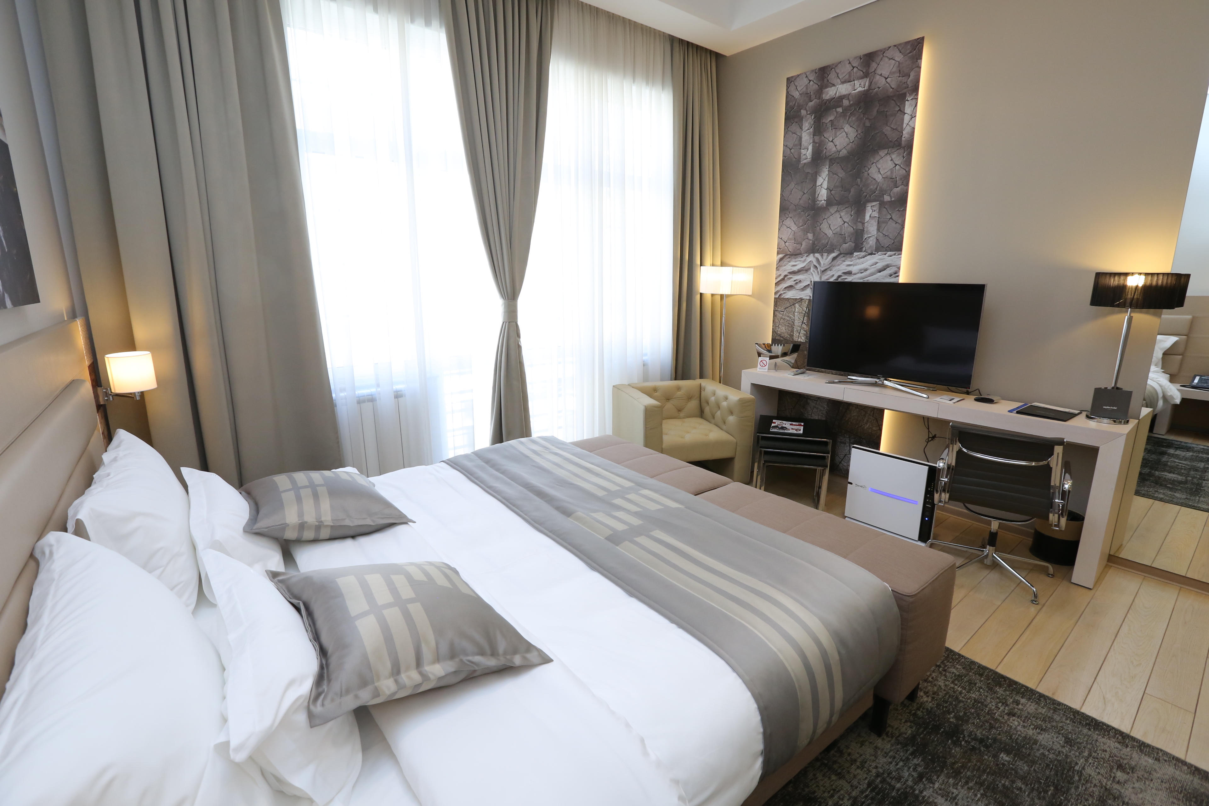 STANDARD, DOUBLE BED