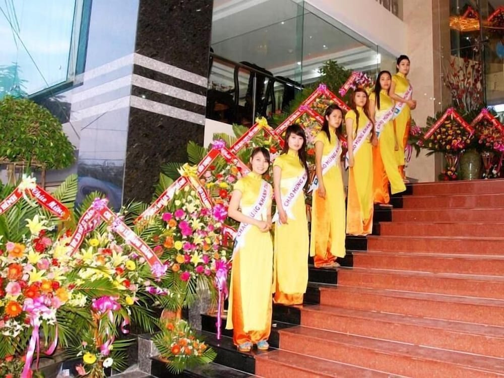 Hoang Yen Canary Hotel 10/66