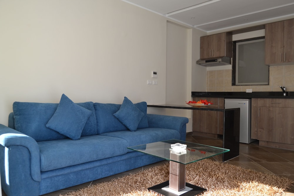 Rivoli Suites 27/48