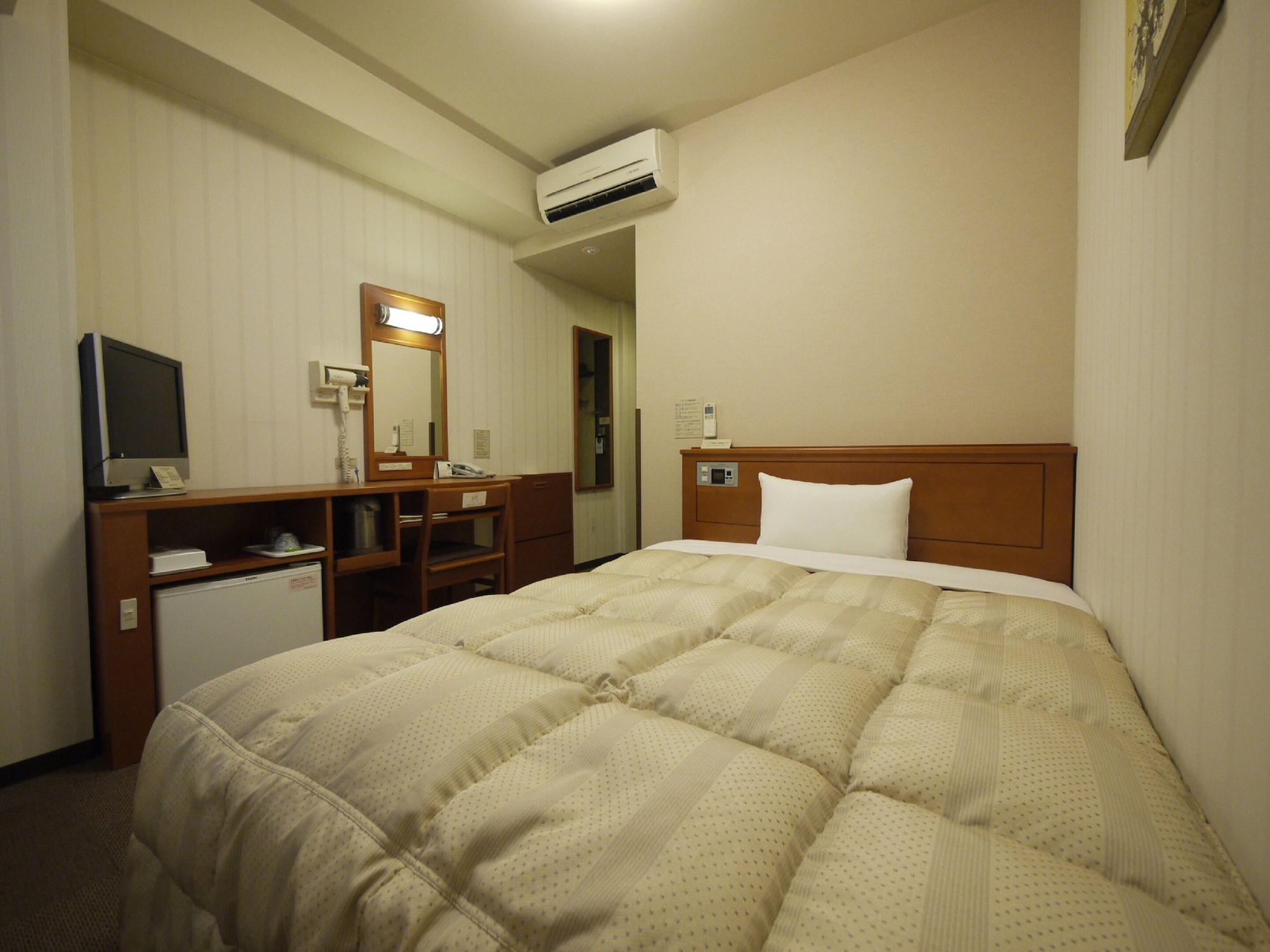 Basic, Single, Large Twin Bed