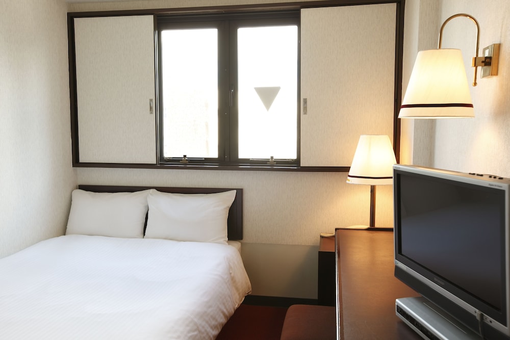 Tokyo Inn 10/51
