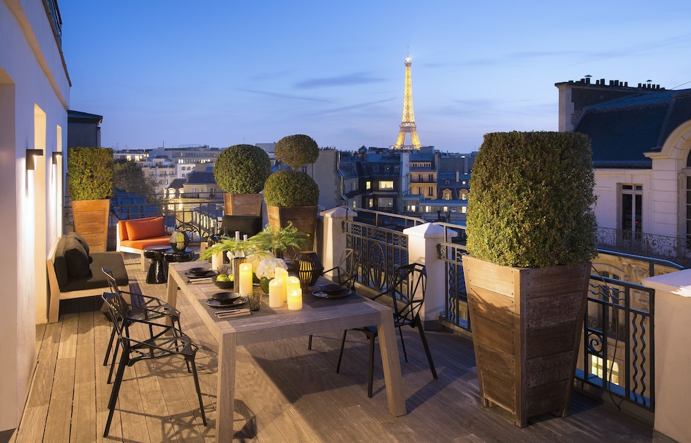 Hotel Marignan Champs Elysees 47/70
