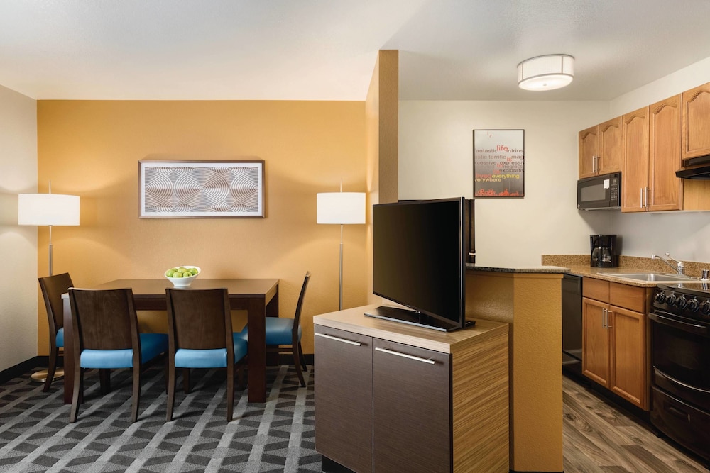 TownePlace Suites Denver West/Federal Center 26/42