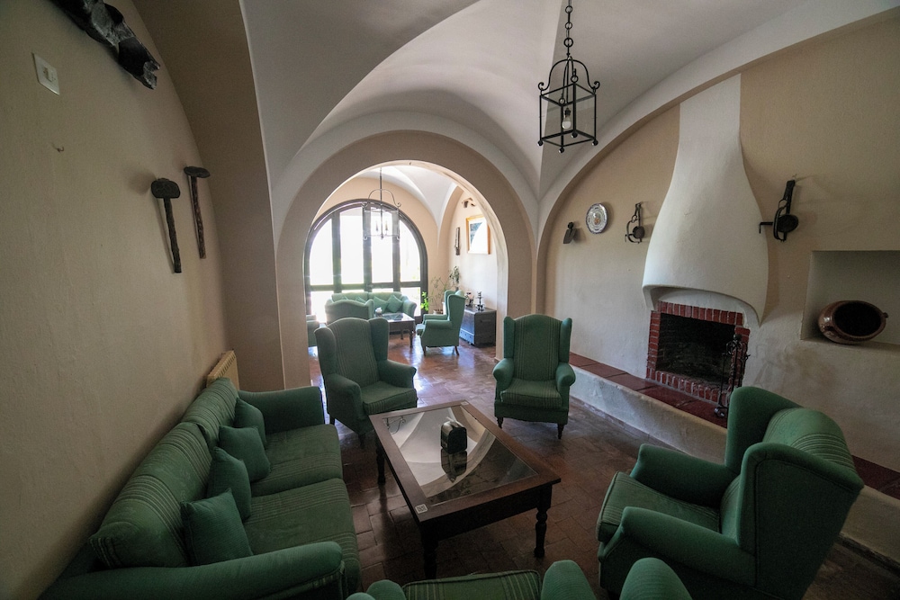 Hotel Villa De Grazalema 37/57