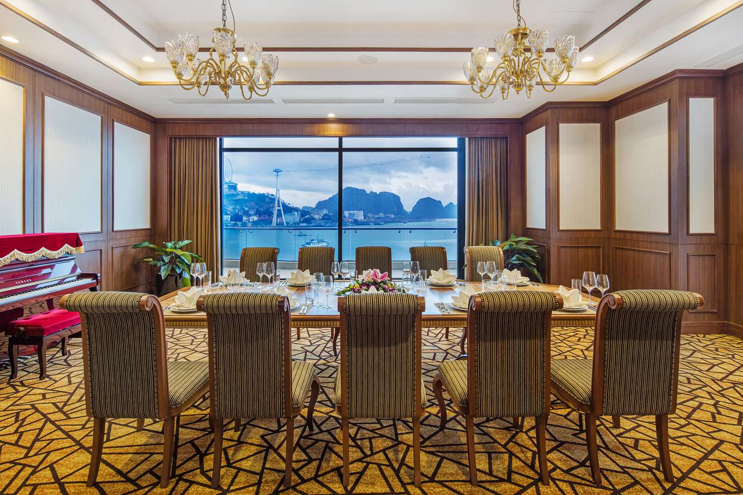 Wyndham Legend Halong 60/72