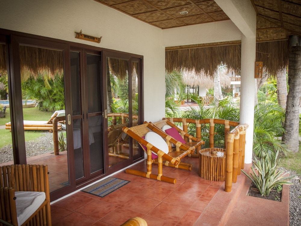 Pura Vida Beach And Dive Resort 47/61