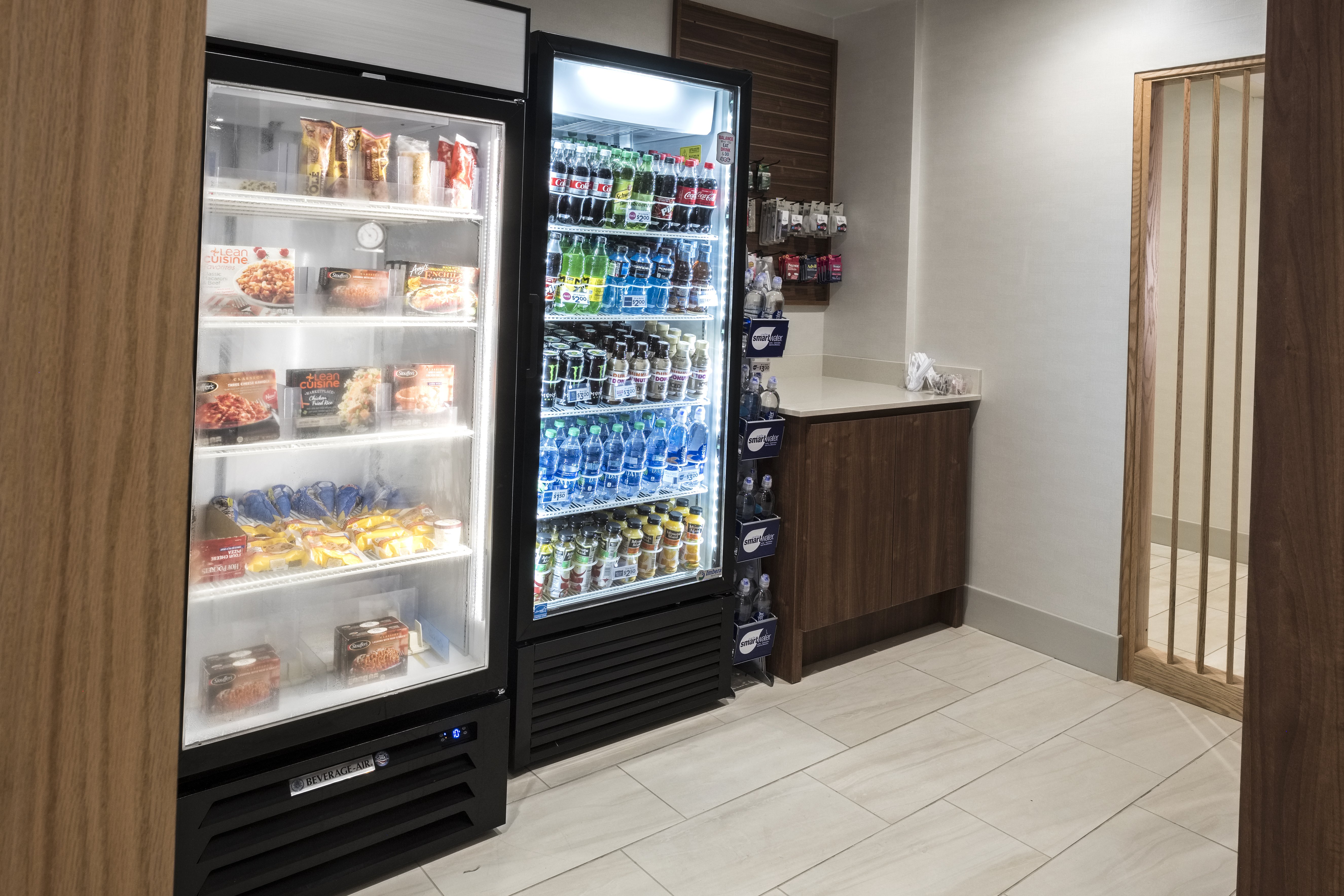 Holiday Inn Express & Suites Commerce 26/42