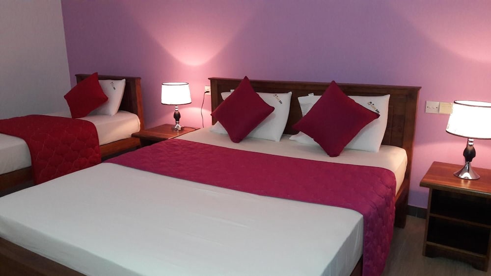 Rani Inn 13/47
