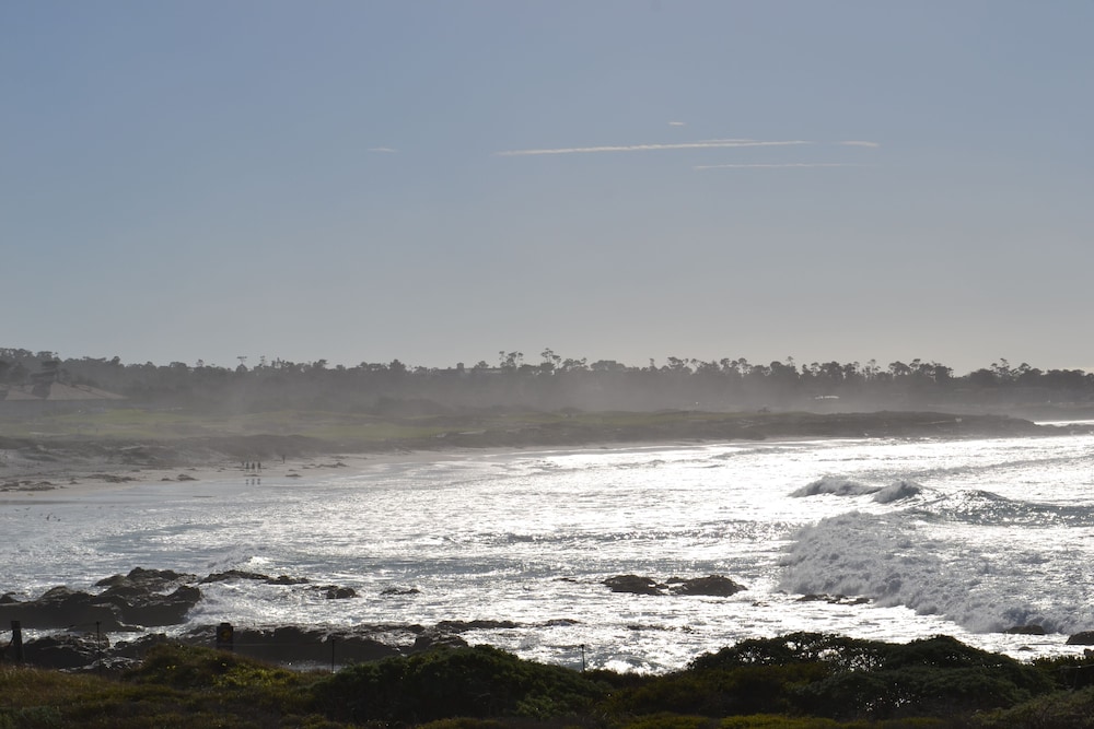 Monterey Peninsula Inn 56/63