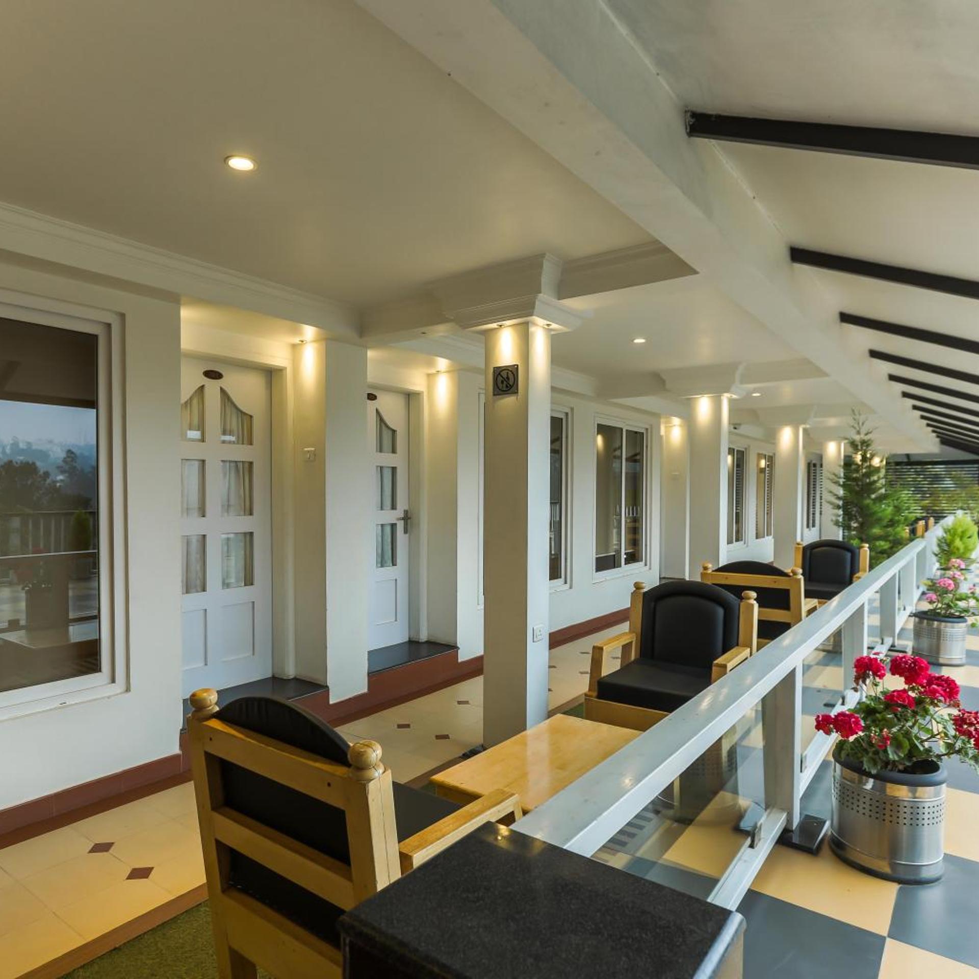 HOTEL DARSHAN 33/55