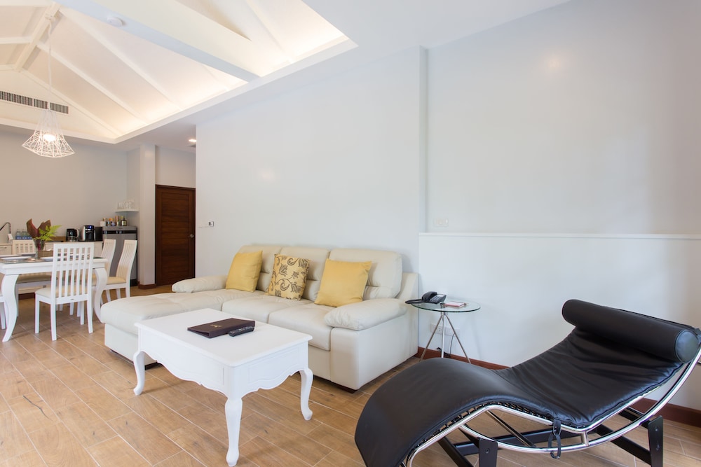 Alisea Pool Villas 42/65
