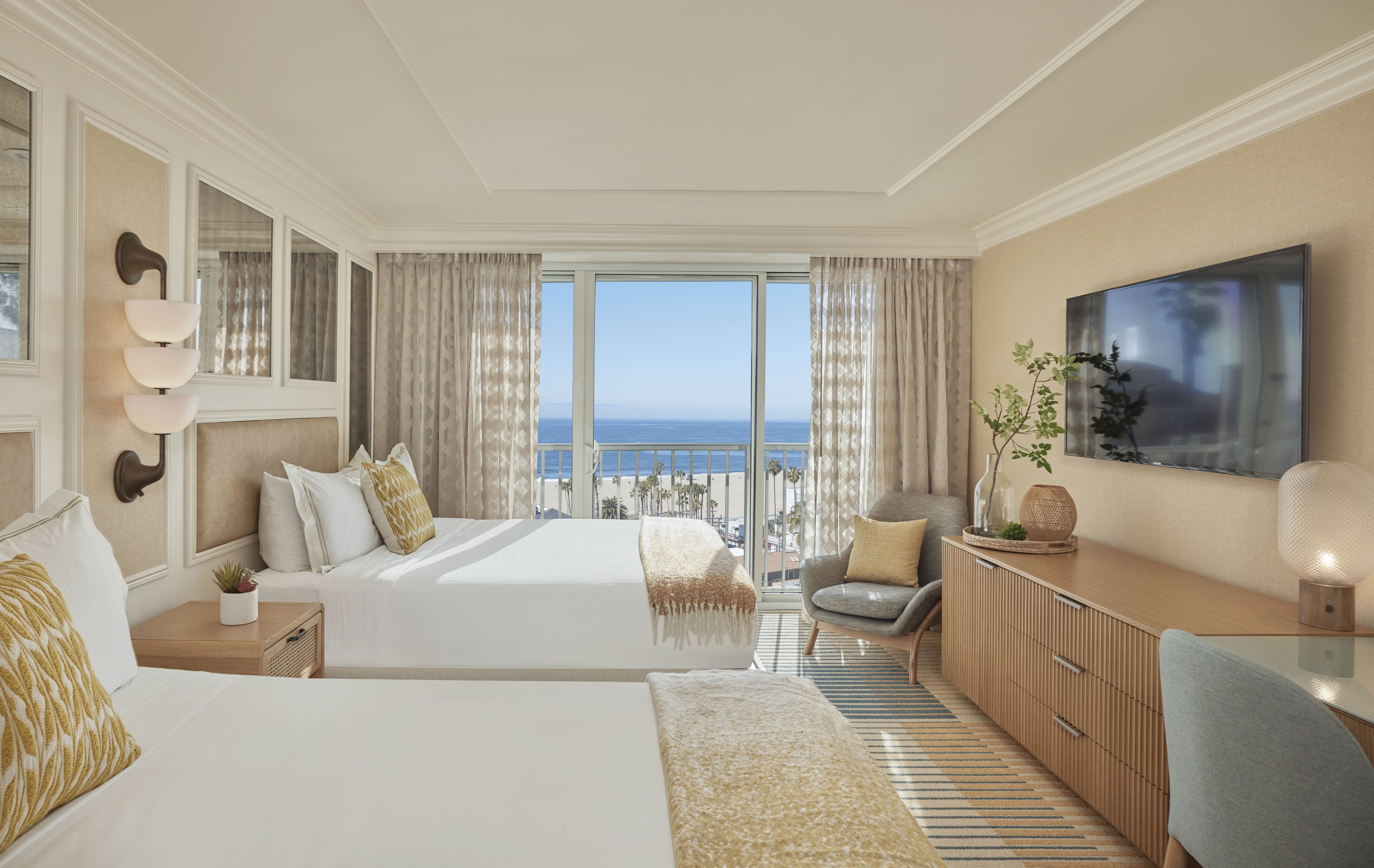 Room, 2 Queen Beds, Partial Ocean View, Accessible