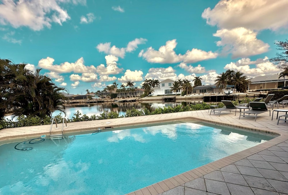 Villa Marco Island 20/50