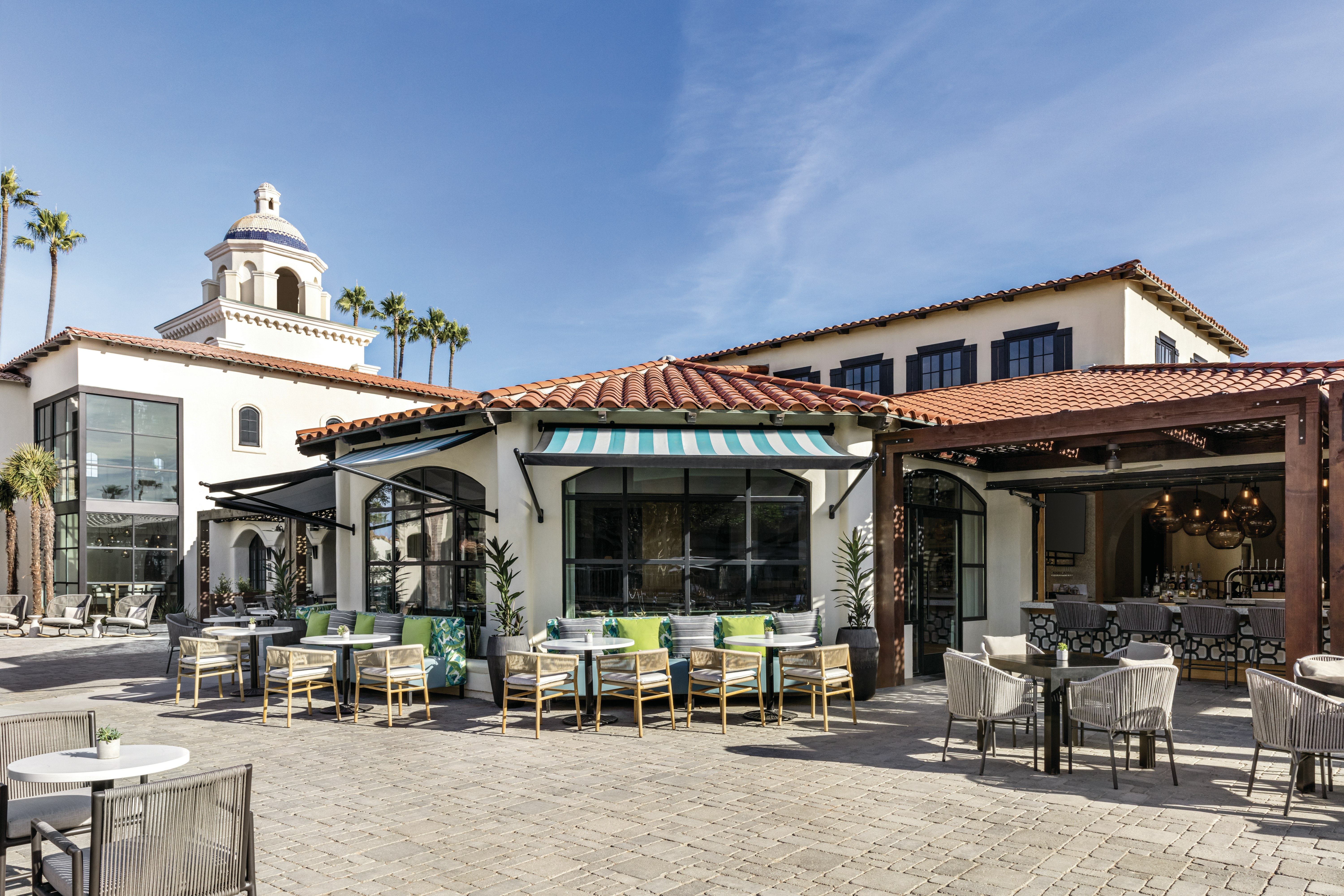 Zachari Dunes on Mandalay Beach, Curio Collection by Hilton in OXNARD - CA
