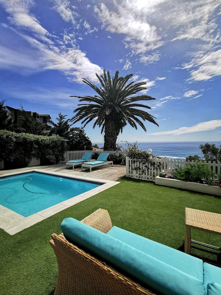 The Clarendon - Bantry Bay 43/50