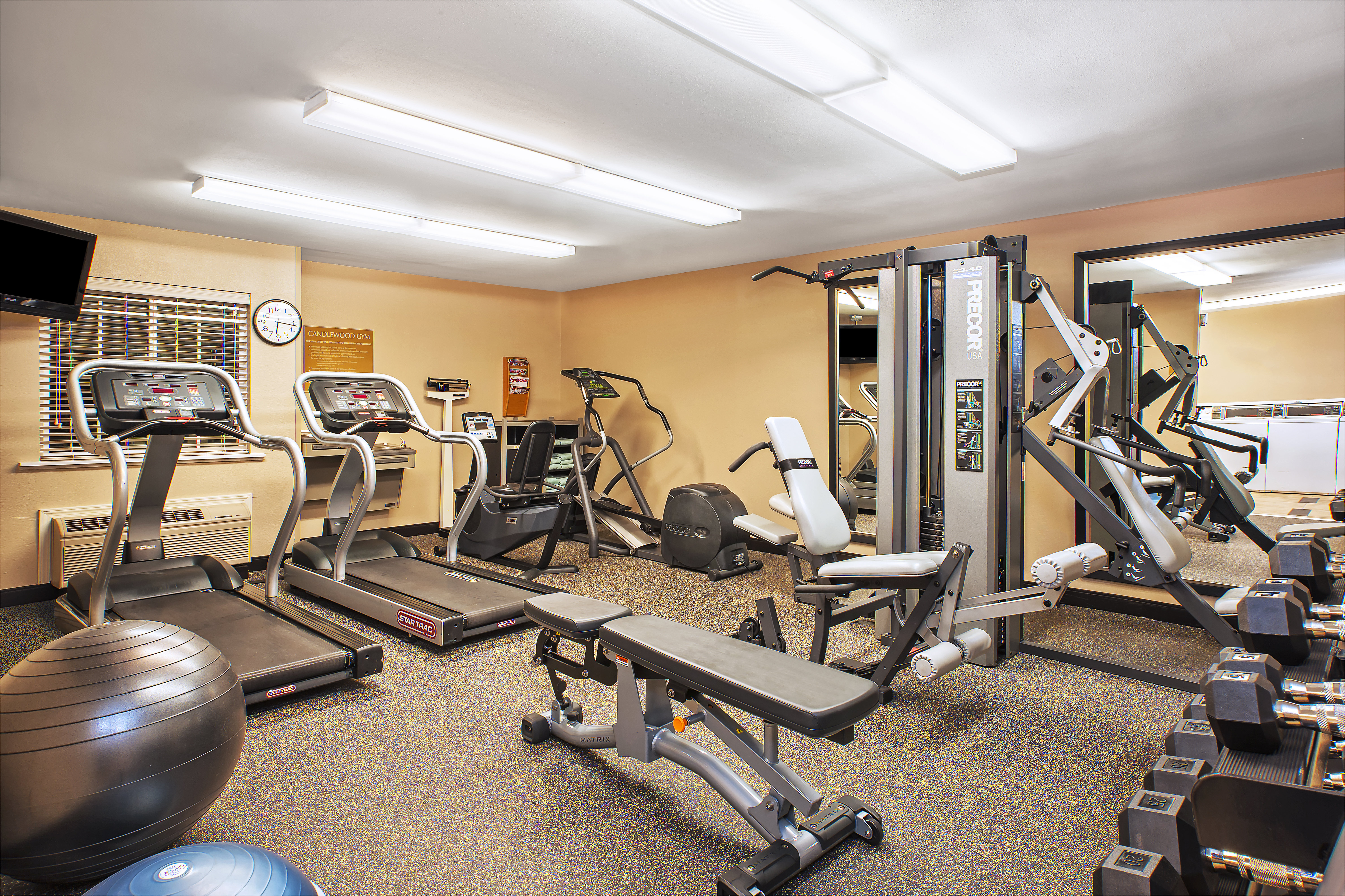 Candlewood Suites Indianapolis 19/39