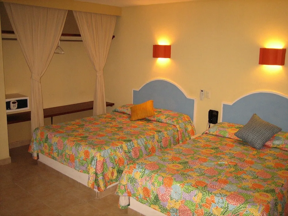 Hotel Delfines Acapulco 35/44