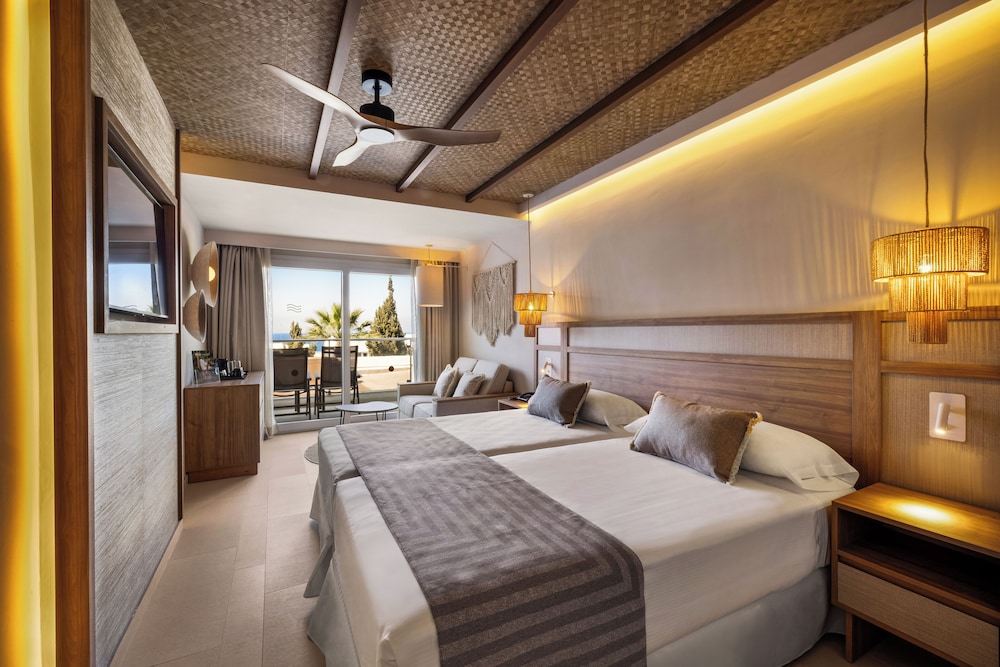 Hotel Riu Palace La Mola 34/78
