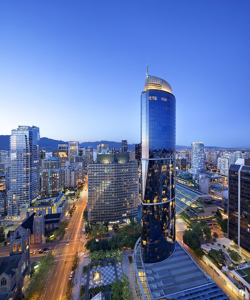 Embarc Vancouver 17/52