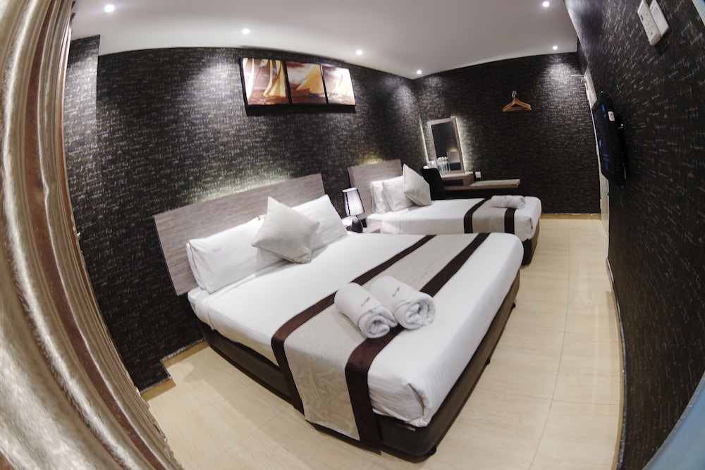 HereHotel.com 14/38