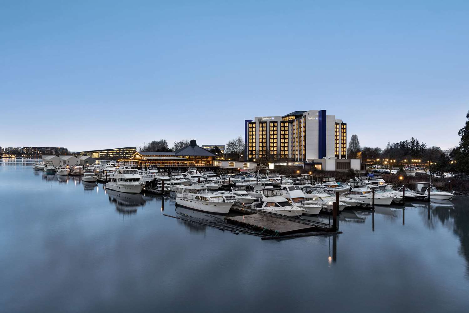 Radisson Blu Vancouver Airport Hotel & Marina 7/45