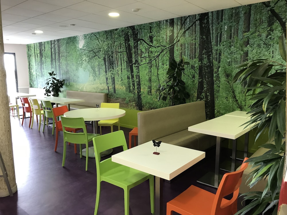Ibis Styles Villeneuve Sur Lot Hotel 54/68