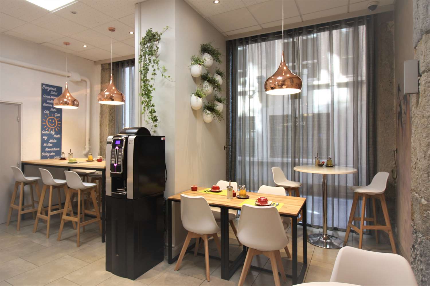restaurant cafeteria